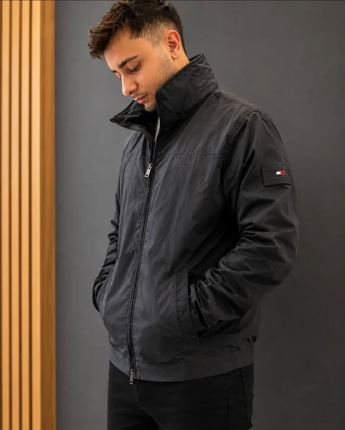 JAQUETA VELEJADOR TOMMY HILFIGER MASCULINO COR PRETO