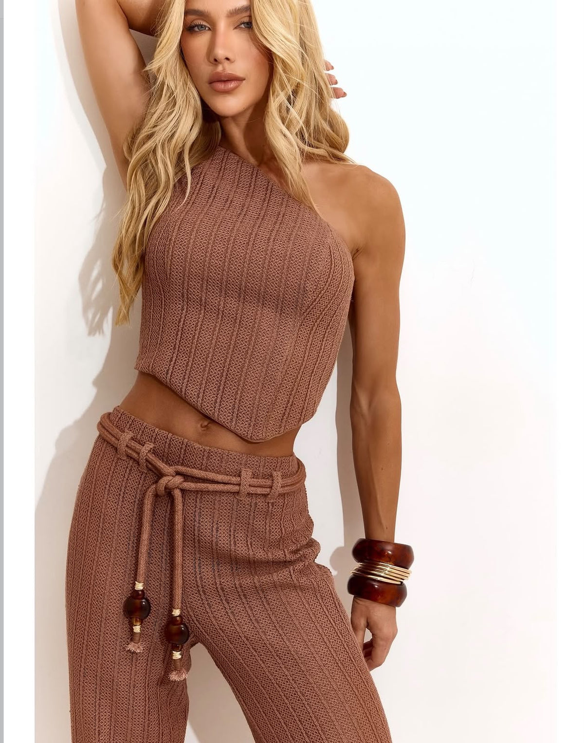CONJUNTO DE CALÇA E TOP TRICÔ